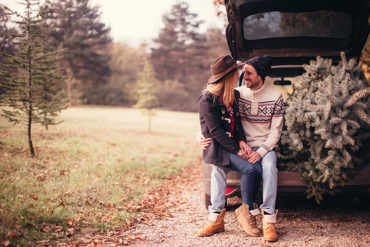couple happy christmas romance outdoors winter