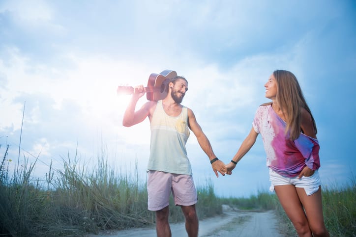 couple summer sunshine outdoors