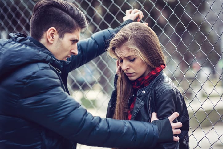 young couple fight breakup dating romance
