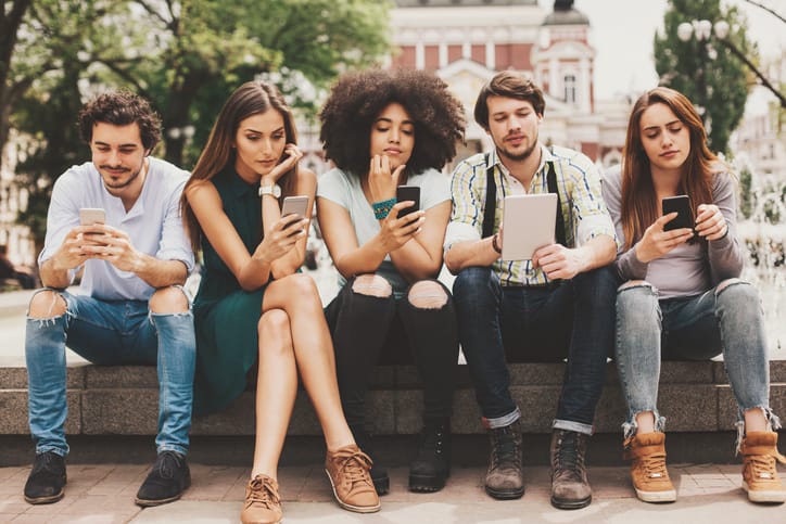 millennials texting dating apps romance love