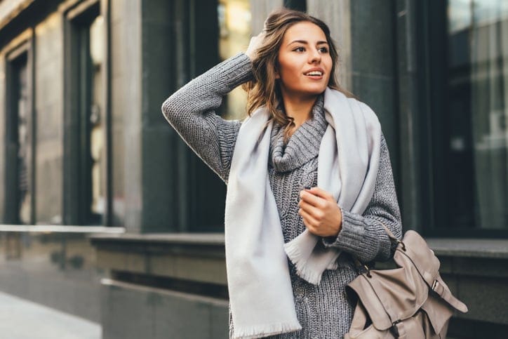woman city chic fashion