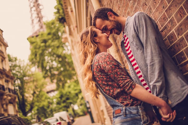 Photo of loving couple in Paris