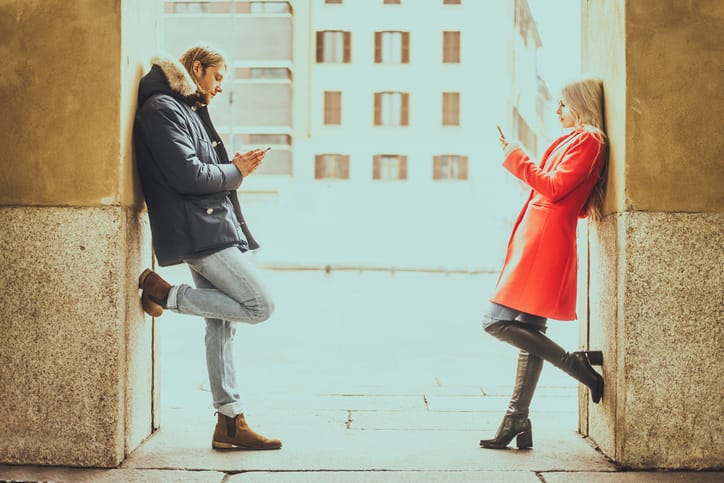 Couple with cellphones