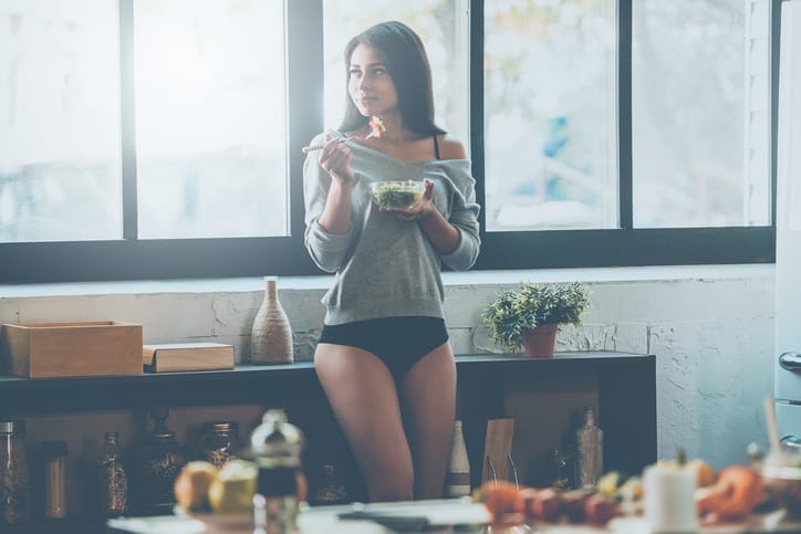 Starting day with healthy food.