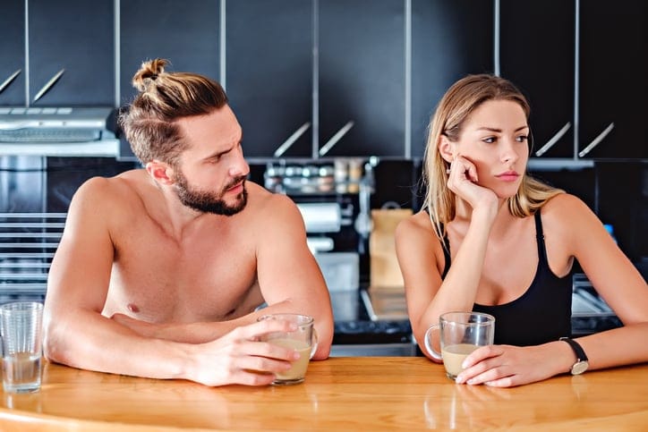 15 Signs Someone Is Secretly Trying To Control You (And It’s Not Love)