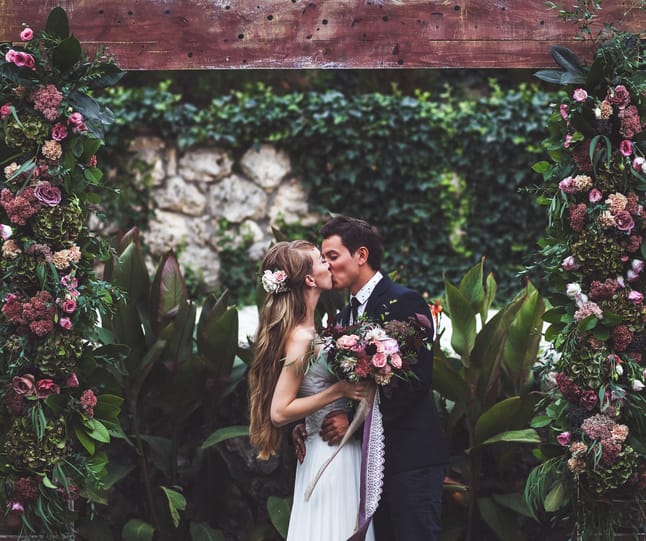 couple just married kissing