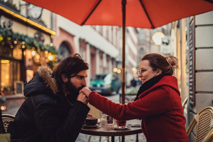 He Wanted To Pay For Every Date But It Wasn’t Charming, It Was Controlling