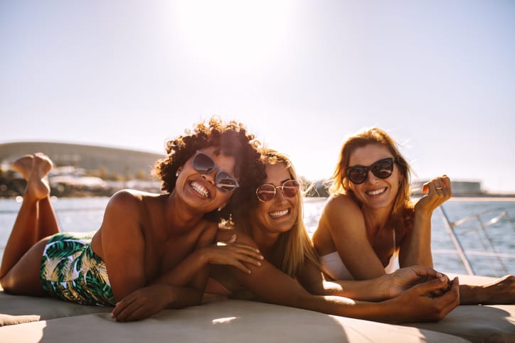 I Stopped Trying To Find A Boyfriend & Focused On Making New Friends Instead—Best Decision Ever