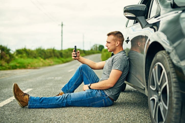 10 Texting Signs That The Person You’re Dating Is Playing Games