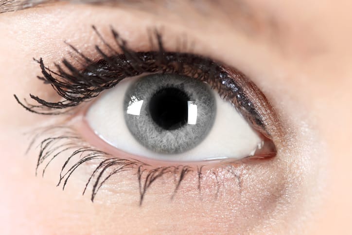 curly eyelashes