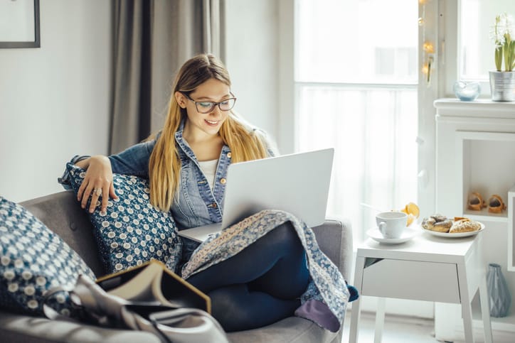 What Should You Do About Your Dating Matches During Quarantine?