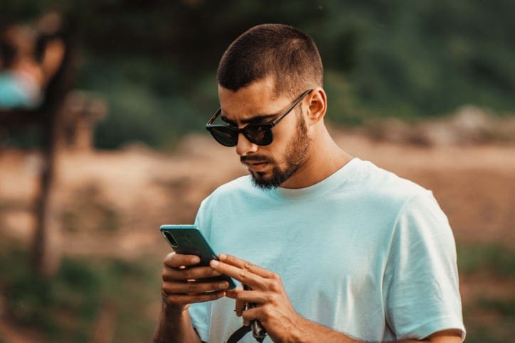 ignoring a guy makes him want you