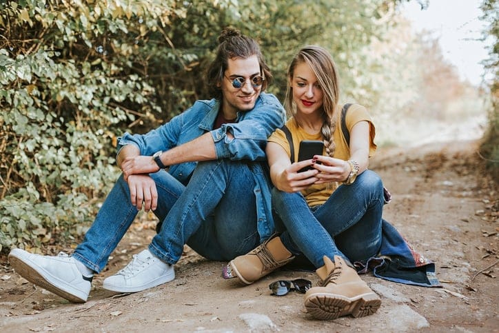 11 Times When You Shouldn’t Make The First Move