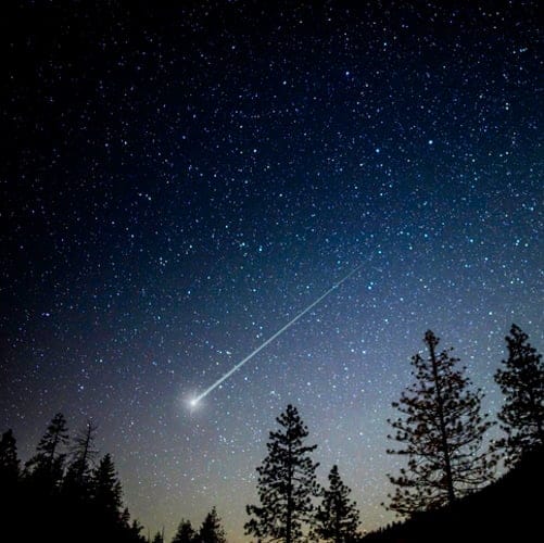 A night sky comet.