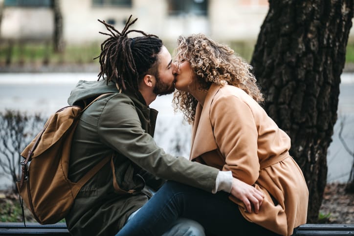 How To Tell The Feelings He Has For You Are Getting Serious