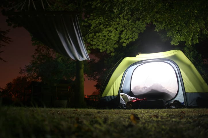 Mom Forces 14-Year-Old Daughter To Sleep Outside In The Cold After She Berated A Homeless Man