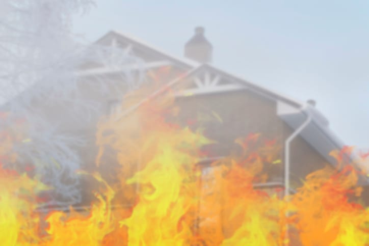 Woman Sets Her House On Fire Then Grabs Lawn Chair To Sit Out And Watch It Burn