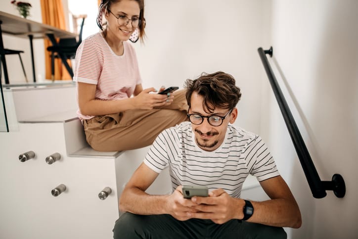boyfriend compliments women social media