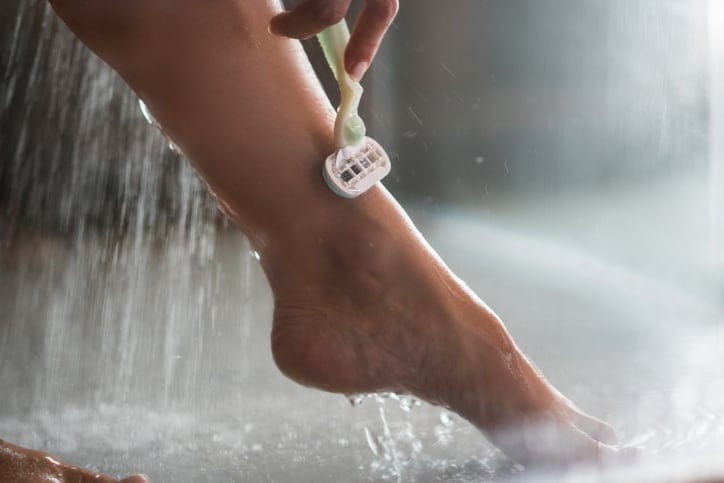 Woman With PCOS Who Stopped Shaving Says She’s Proud Of Her Beard And Lets People Stroke It
