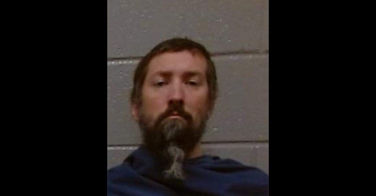 Texas Dad Jailed For Pulling Knife On Girls Who Were Relentlessly Bullying His Daughter