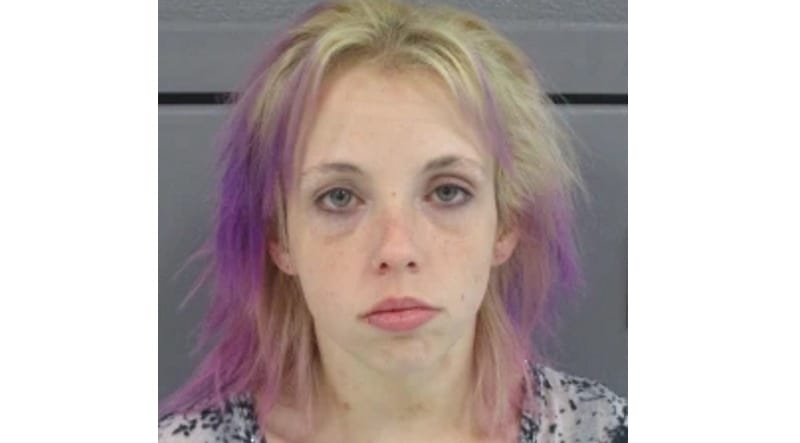 Woman Who Deals Meth Says Selling Drugs Was The Only Job She Could Get