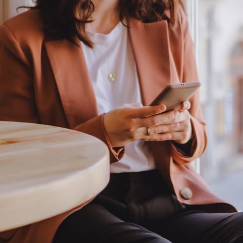 Man Asks Women To Rate His Dating Skills With An Exit Survey
