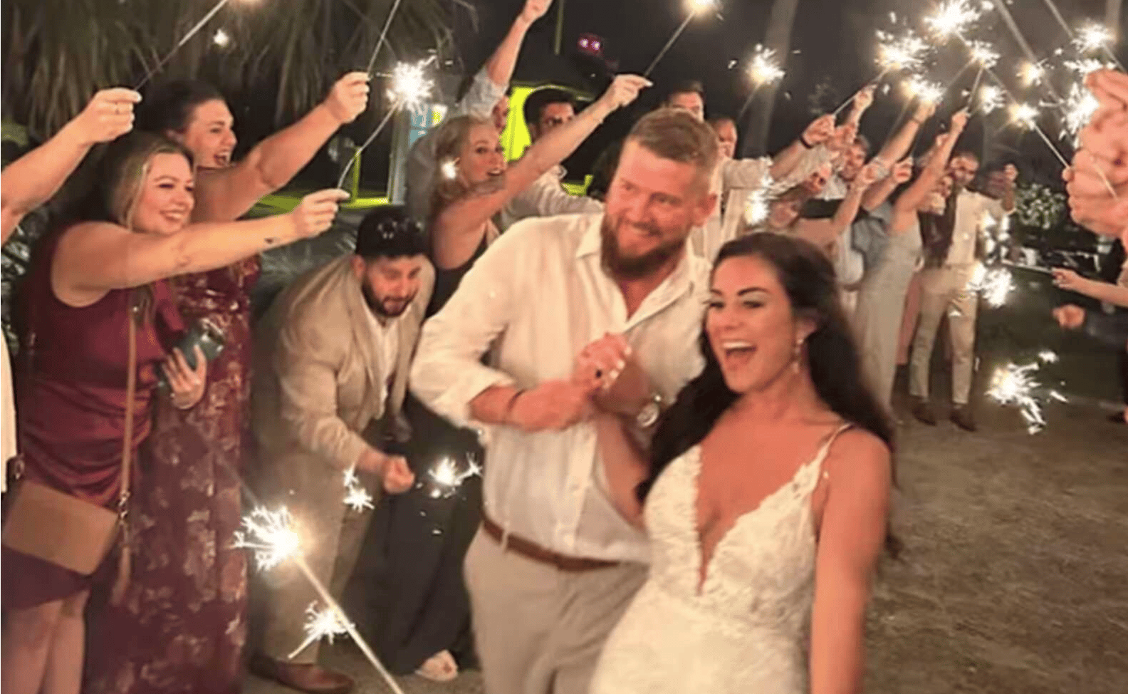 samantha miller aric hutchinson wedding