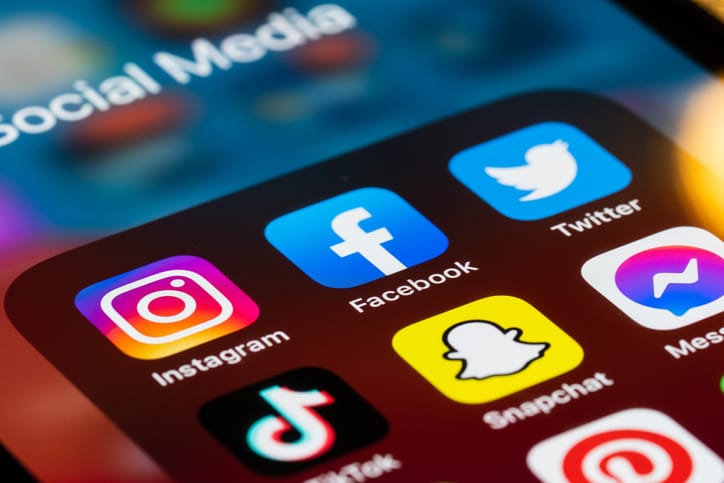 social media apps open on iphone