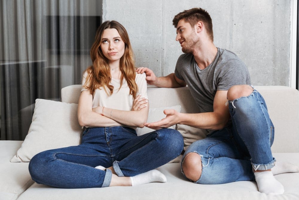 15 Signs Someone Has No Emotional Depth & Why That Matters