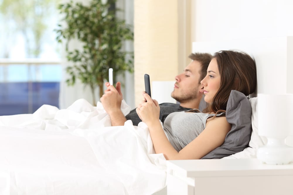 10 Ways Social Media Is Causing Problems In Your Relationships