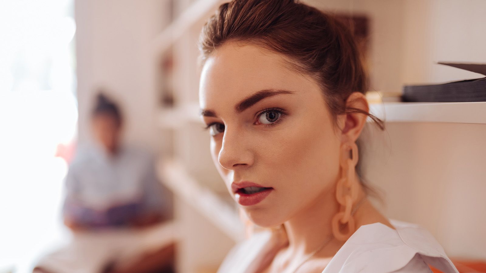 If asking for help feels strangely uncomfortable — even from people who care about you — it often traces back to these 7 moments growing up when needing support didn’t feel safe