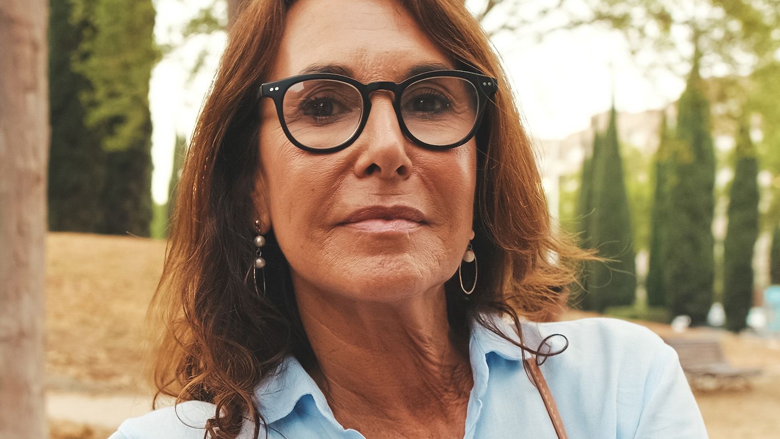 Psychology says the loneliest part of being 70 isn’t being alone, it’s being in rooms full of people who love you but no longer expect you to have anything to say