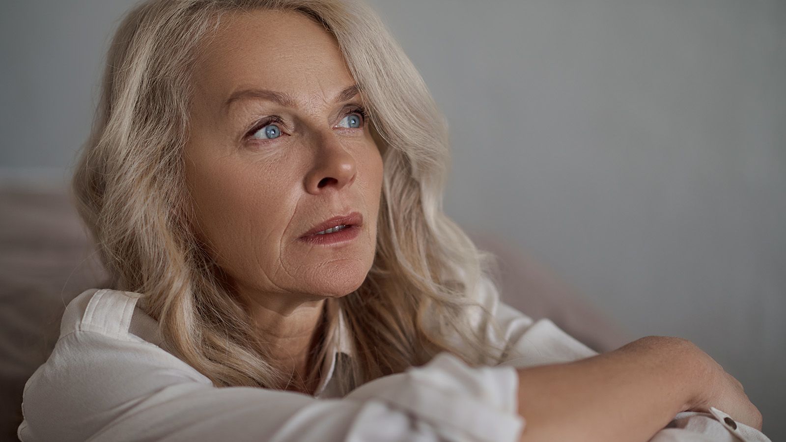 Psychology says the loneliest people aren’t the ones who live alone—they’re the ones whose lives are full of people who have never asked what they actually think about anything