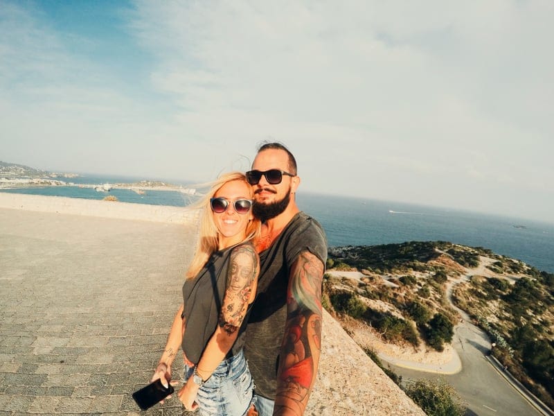 couple happy vacation portrait romance love