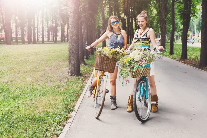 happy friends summer bike riding park