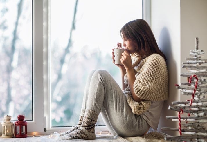 I Went From Dreading Being Single Over The Holidays To Loving It By Doing These Things