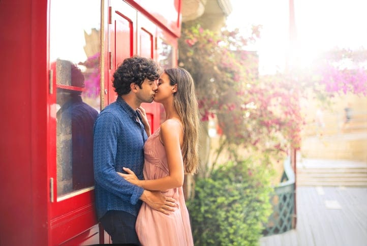 10 Types Of Intimacy Every Woman Should Experience At Least Once In Her Life