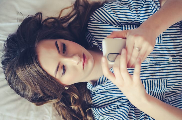 I Had To Conquer My Phone Anxiety To Save My Relationship