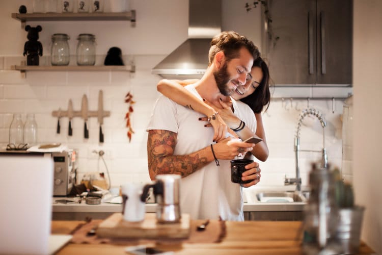 Is He A Compulsive Liar? 10 Signs He’s Incapable Of Being Honest