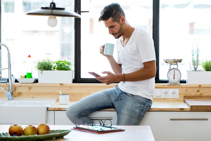 10 Things You Can Tell About A Guy Just From His Apartment