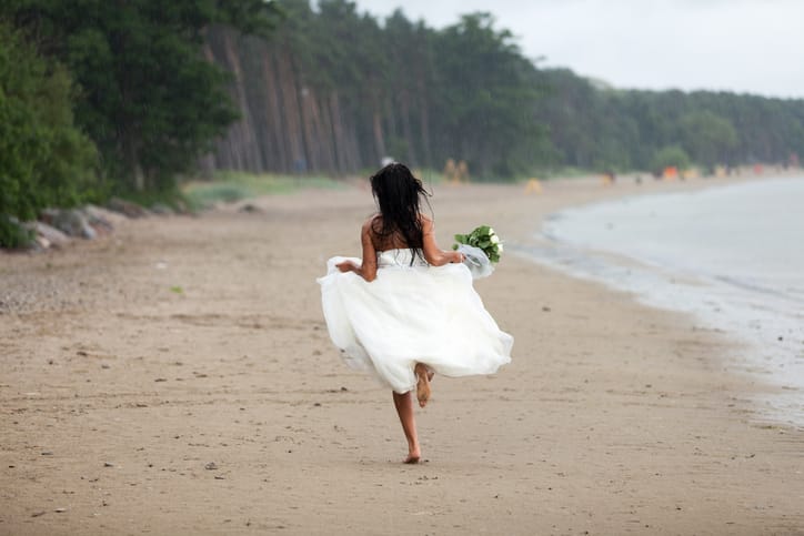bride cancels wedding donations
