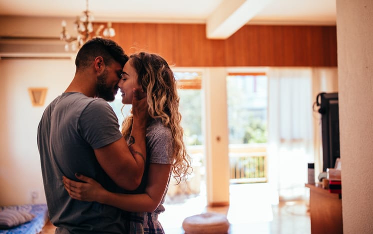 How To Tell If He’s Only Looking For A Hook-Up, According To A Guy