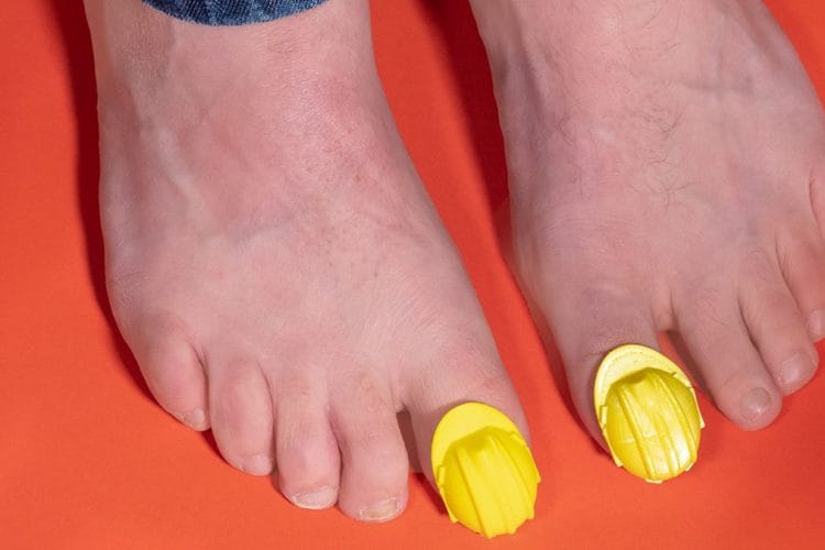 hard hats toes