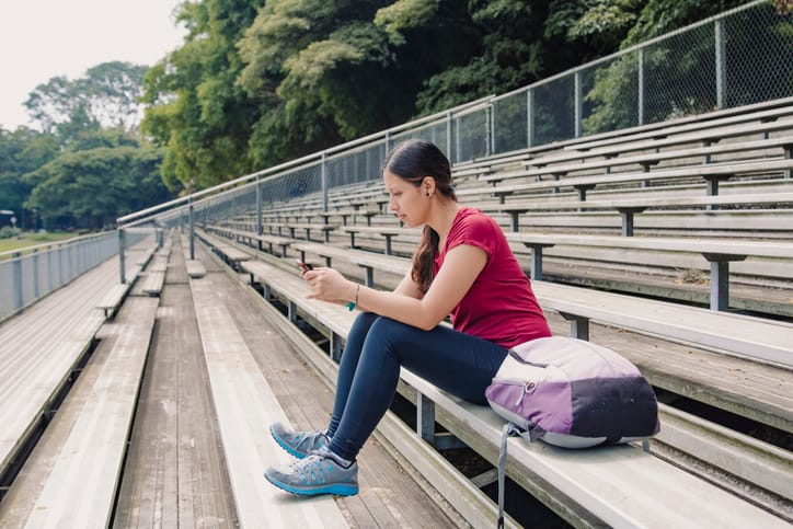 dating app sitting woman