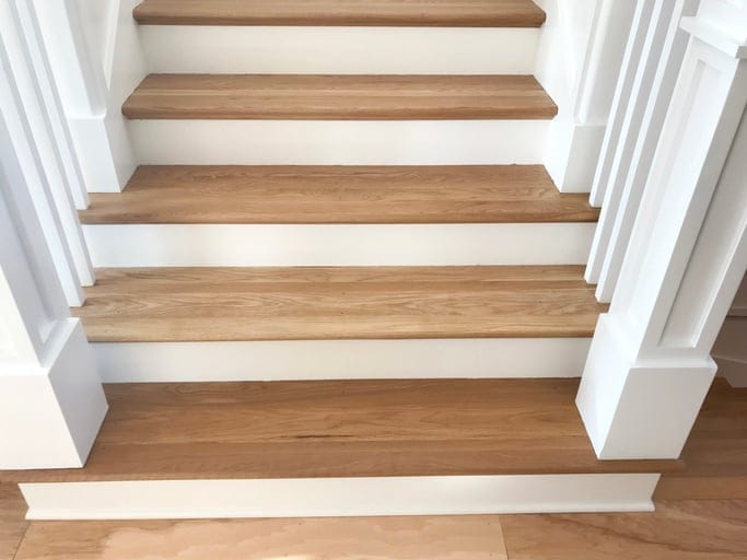 Carpenter Turns His Staircase Into A Wine Cellar That Holds 156 Bottles