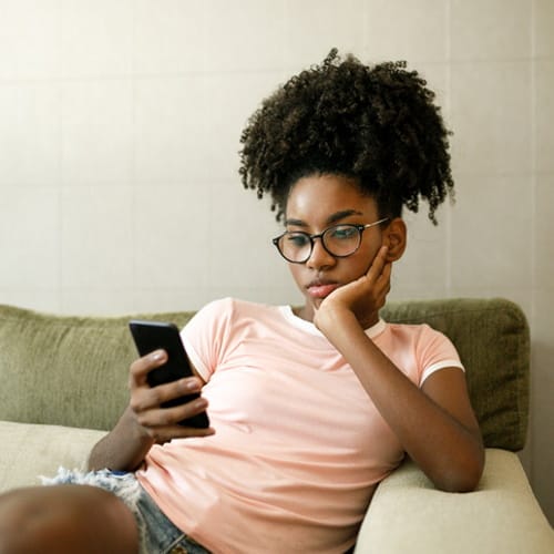 Young People Are ‘Intimidated’ By Periods At The End Of Sentences, Expert Claims