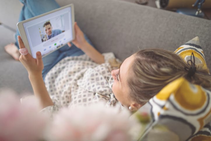 keep spark long-distance relationship