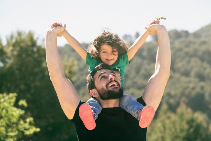 signs guy make good father
