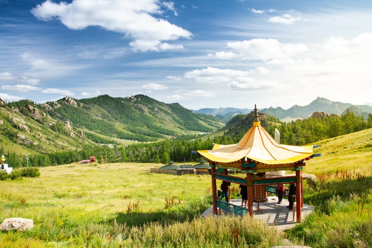 Frustrated Dad Took His Teenage Son On A Month-Long Trip To Mongolia Just To Get Him Off His Phone