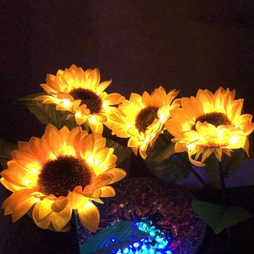 solar-powered sunflower lights